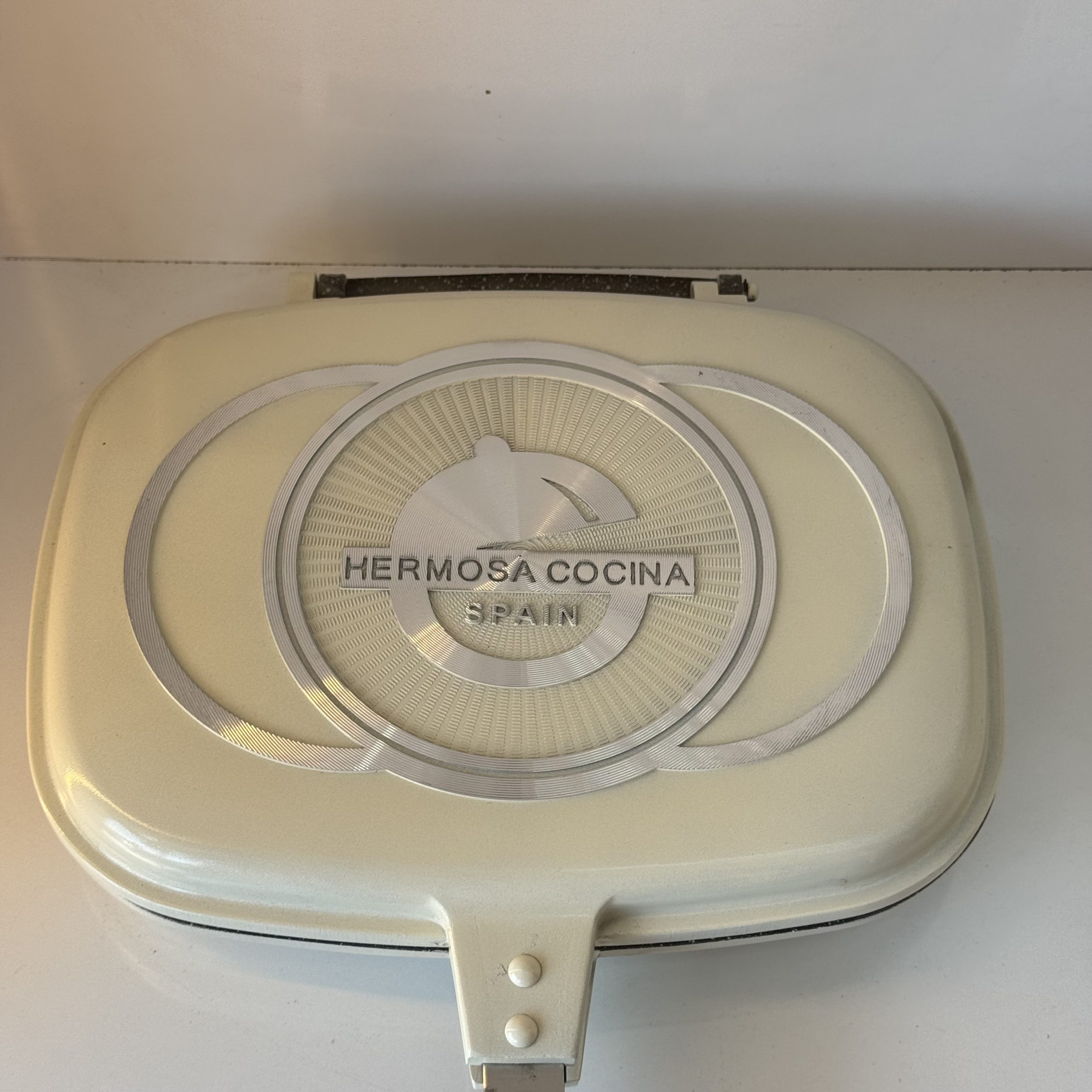 سرویس 17پارچ گرانیتی Hermosa